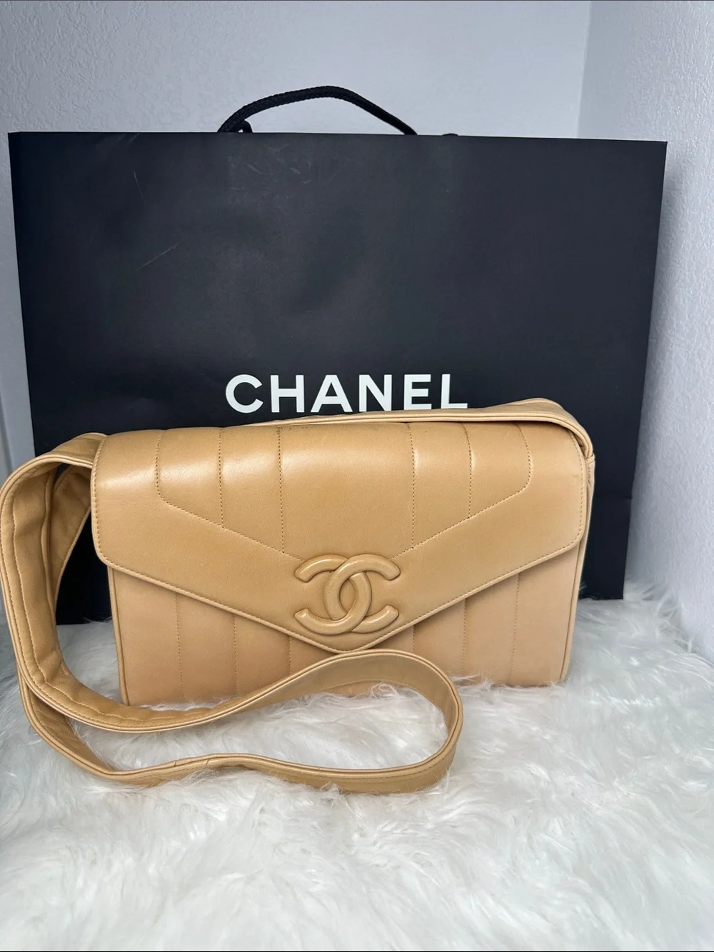 💯Authentic Vintage Chanel CC Logo Shoulder Bag – Beige Lambskin 🍀